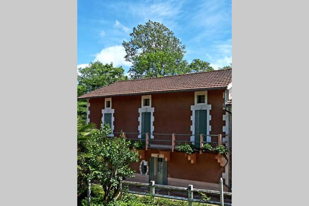Maison Au Bord De La Riviere Dronne En Perigord Vert Saint-Front-la-Rivière Екстериор снимка